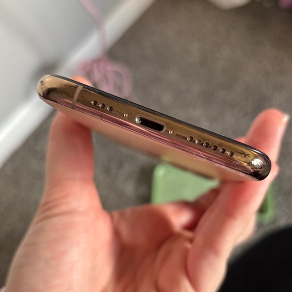 iPhone 11 Pro - Picture 4 of 8